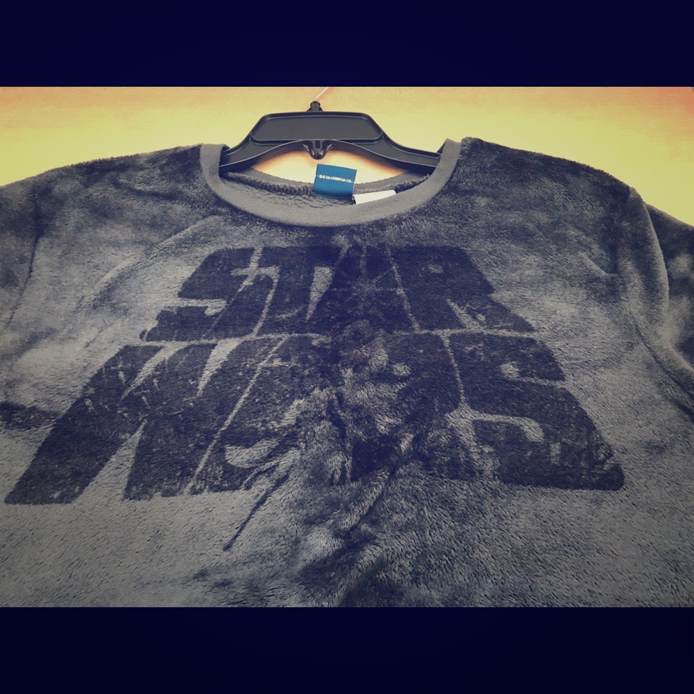 STAR WARS 100% Polyester Gray Sweater- Size M